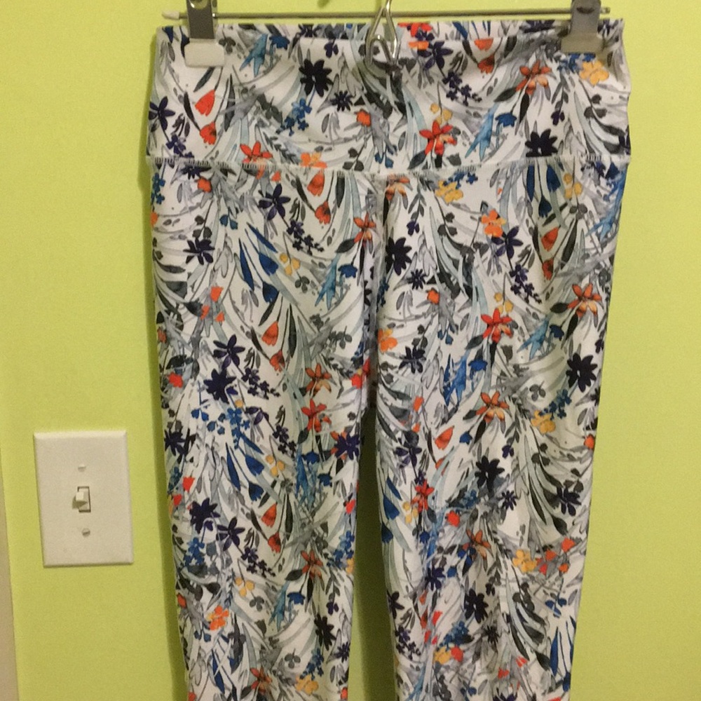 Fabletics Flower Patterned Leggings